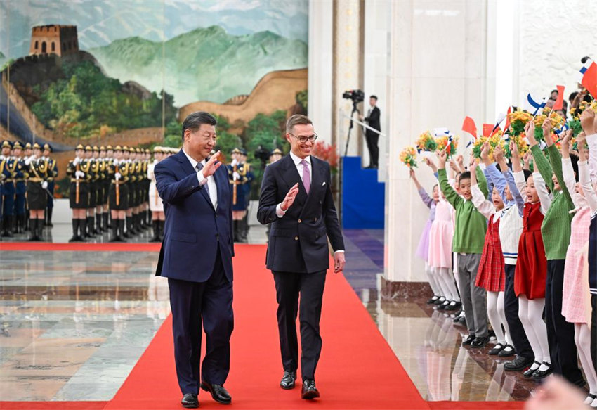 Xi Jinping incentiva mais coopera??o China-Finlandia em setores emergentes