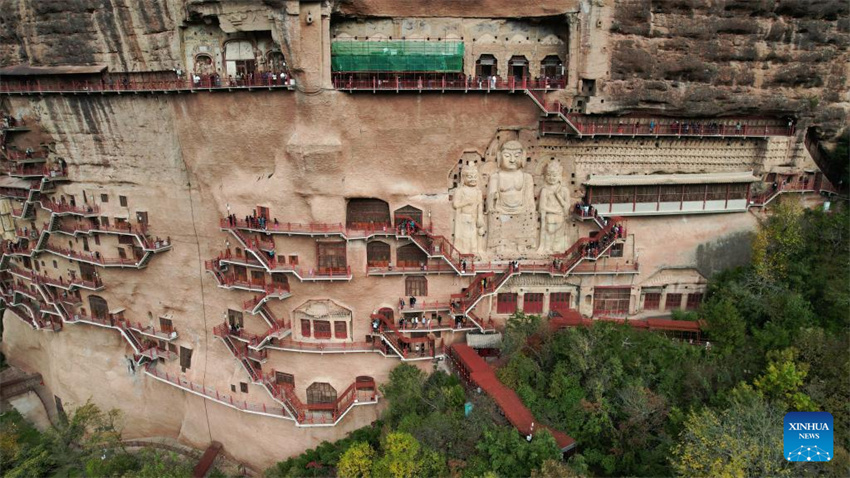 Trabalho de prote??o e restaura??o realizado nas Grutas da Montanha Maiji no noroeste da China