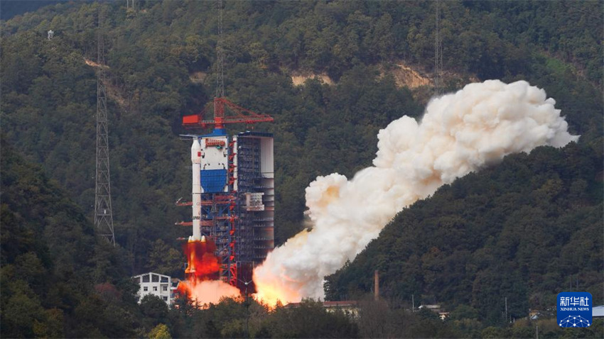 China lan?a novo satélite de teste de tecnologia de comunica??o