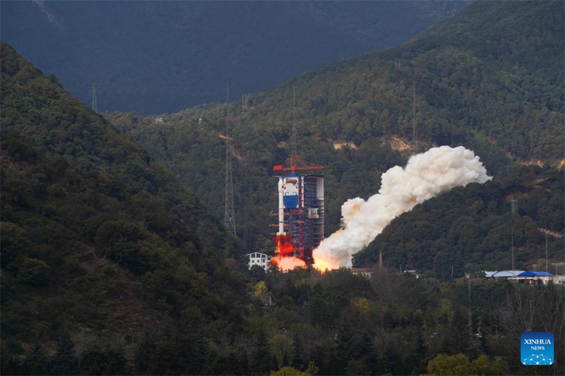 China lan?a novo satélite de teste de tecnologia de comunica??o