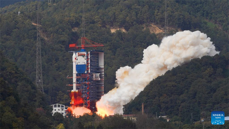 China lan?a novo satélite de teste de tecnologia de comunica??o
