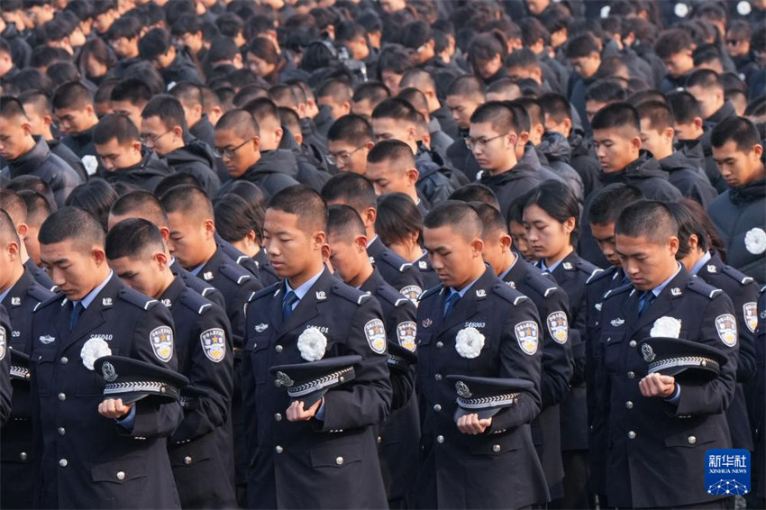 China realiza cerim?nia em memória das vítimas do Massacre de Nanjing
