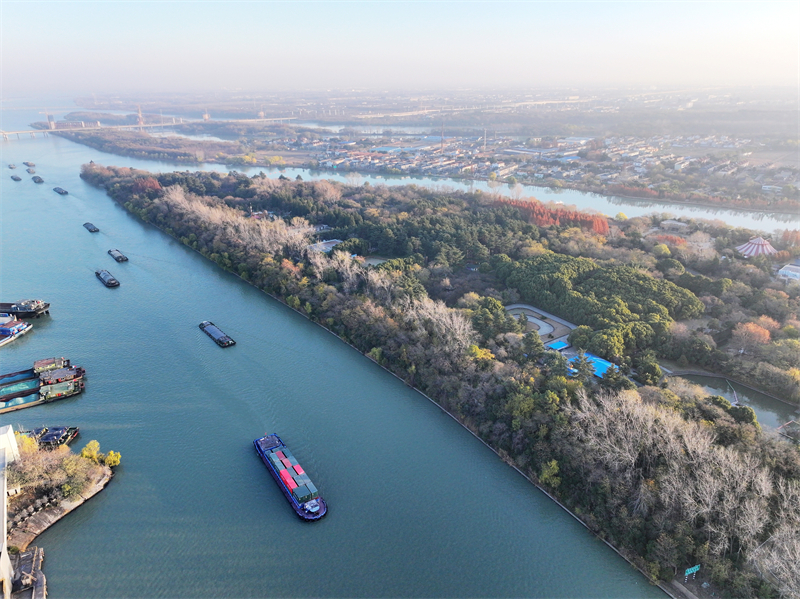Grande Canal Beijing-Hangzhou vê movimenta??o intensa durante inverno