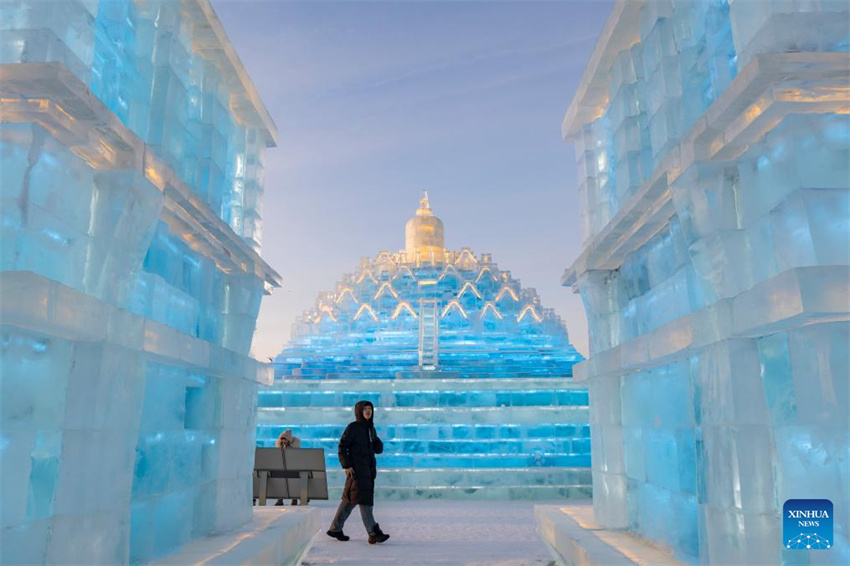 41o Festival Internacional de Gelo e Neve é inaugurado em Harbin