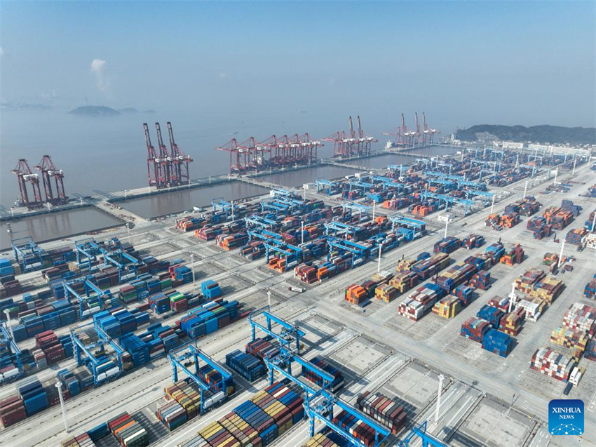 Principais portos da China est?o movimentados no início do ano novo