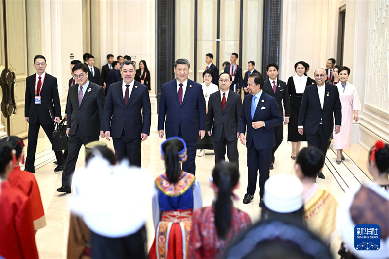 Xi Jinping oferece banquete de boas-vindas para VIPs que participam da cerim?nia de abertura dos Jogos Asiáticos de Inverno
