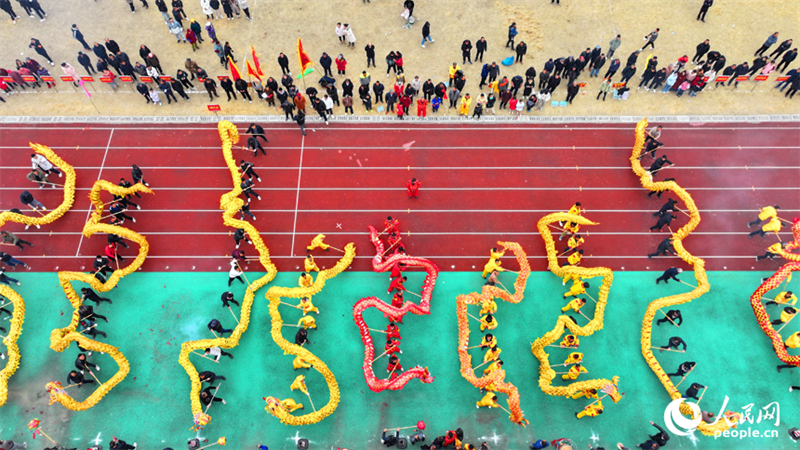 Jiangxi celebra Festival das Lanternas com espetáculos de dan?a do drag?o