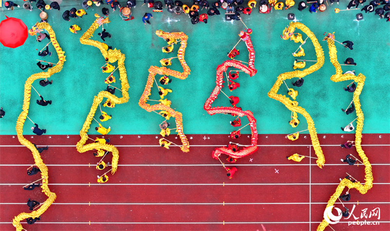 Jiangxi celebra Festival das Lanternas com espetáculos de dan?a do drag?o