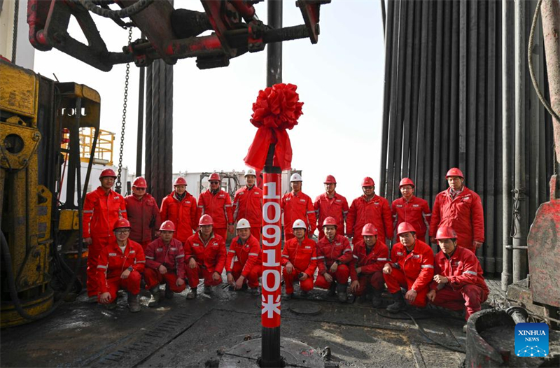 China conclui perfura??o do po?o vertical mais profundo da ásia