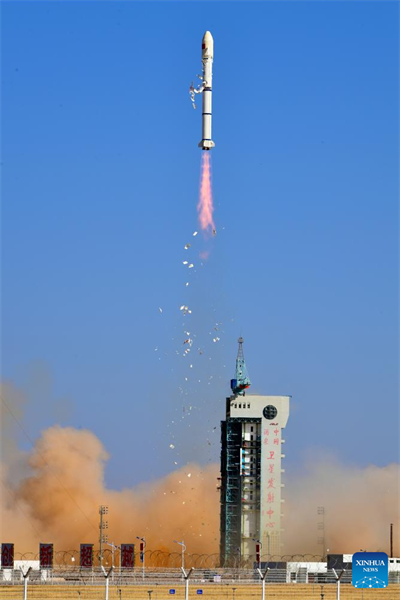 China lan?a dois novos satélites