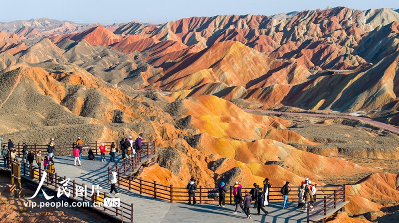 Gansu: Danxia, maravilha geológica atrai visitantes de todo o mundo