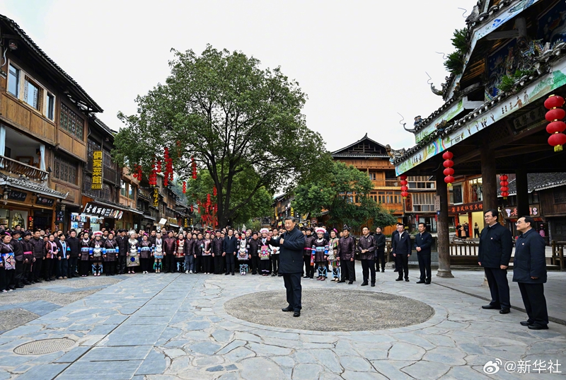Xi Jinping enfatiza preserva??o da cultura distinta nas regi?es étnicas