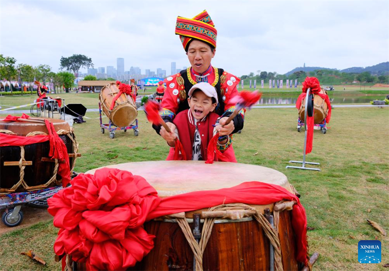 Diversas atividades culturais celebram Festival Sanyuesan em Guangxi, sul da China