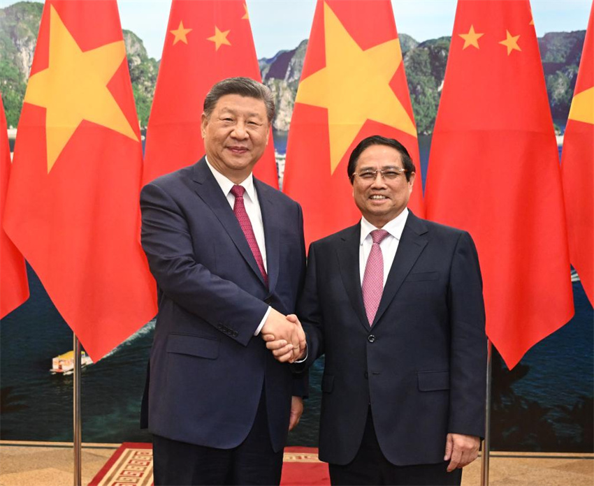 Xi Jinping pede à China e ao Vietn? que se oponham ao hegemonismo, unilateralismo e protecionismo