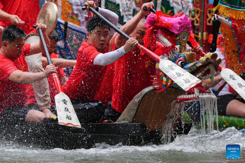 Festival do Barco-Drag?o é comemorado em toda a China