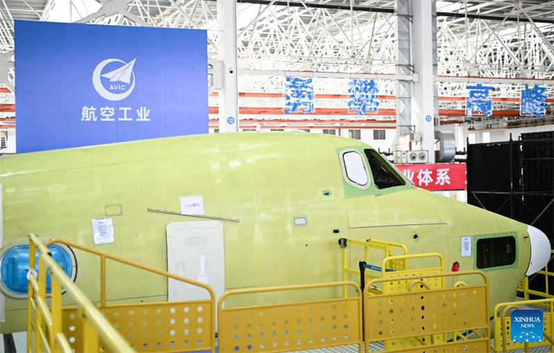 Aeronave anfíbia AG600 da China recebe sinal verde para produ??o em massa
