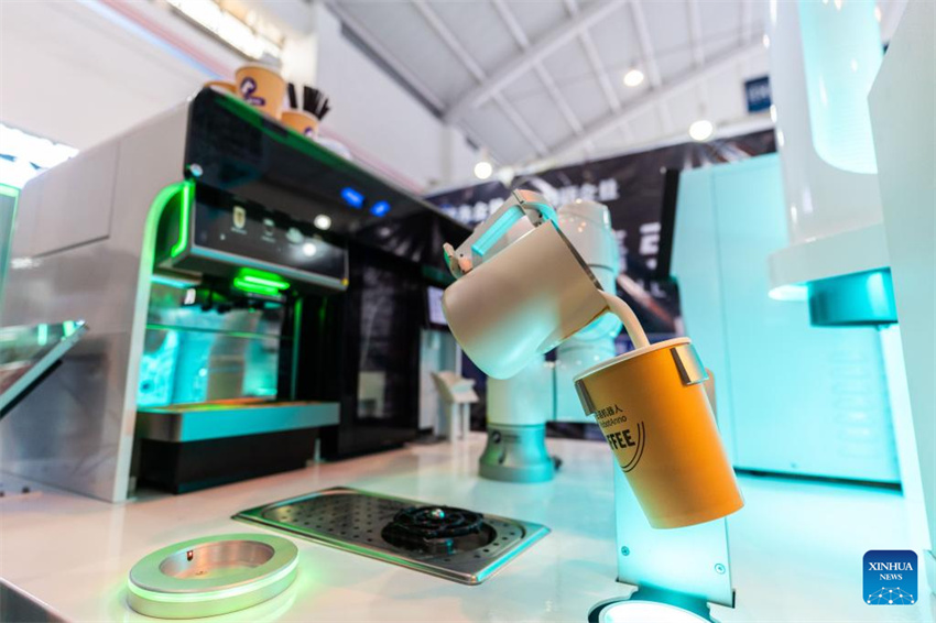 Exposi??es de alta tecnologia exibidas na 9a Expo China-Sul da ásia em Kunming, sudoeste da China