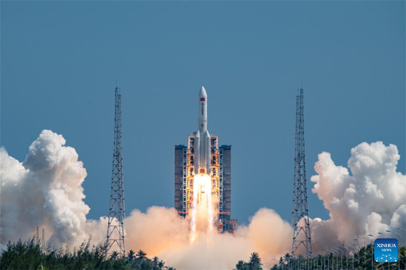 China lan?a novo grupo de satélites de internet