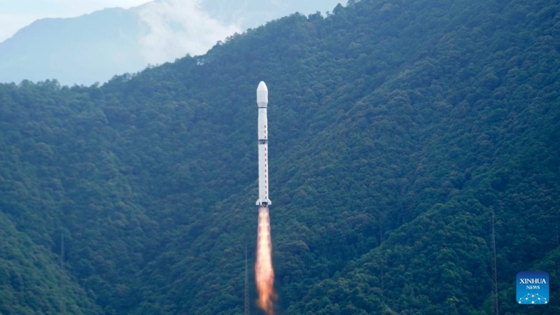 China lan?a com sucesso novo satélite de teste