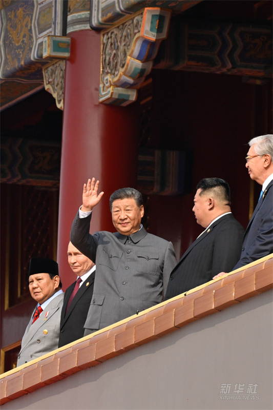 Xi Jinping destaca que revitaliza??o nacional é 