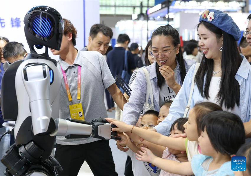 Exposi??o Mundial da Indústria Inteligente 2025 realizada em Chongqing, sudoeste da China