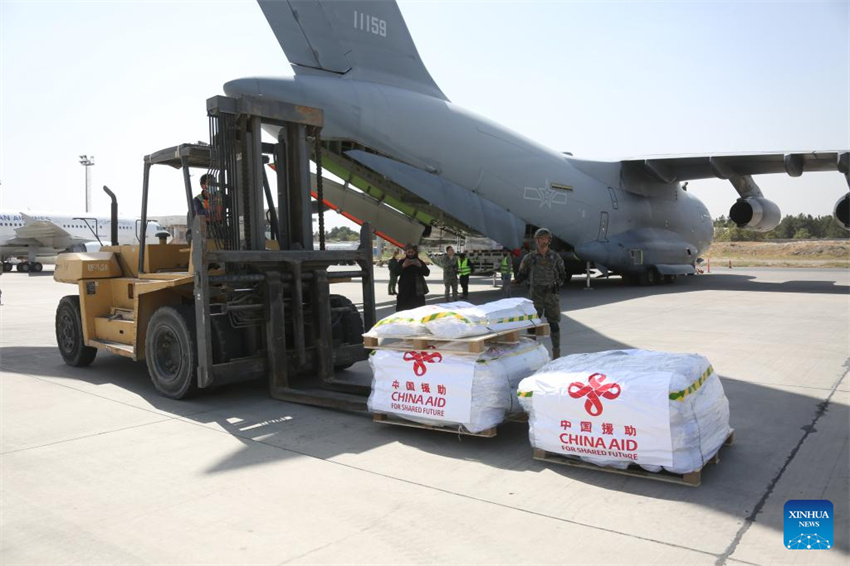 Primeiro lote de ajuda humanitária da China para o Afeganist?o chega a Cabul