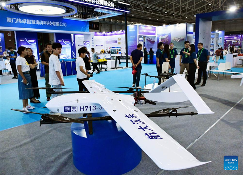 Exposi??o Marítima do Leste Asiático 2025 realizada em Qingdao, leste da China