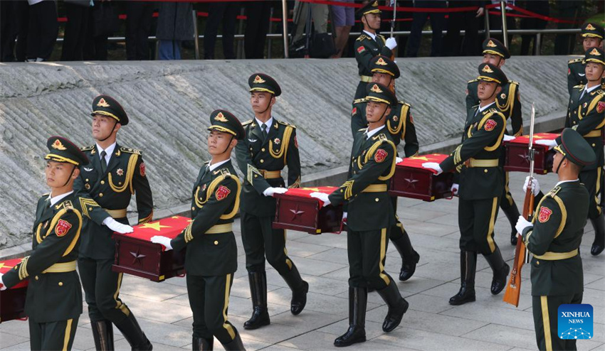 Restos mortais de 30 mártires chineses da Guerra da Coreia enterrados na terra natal