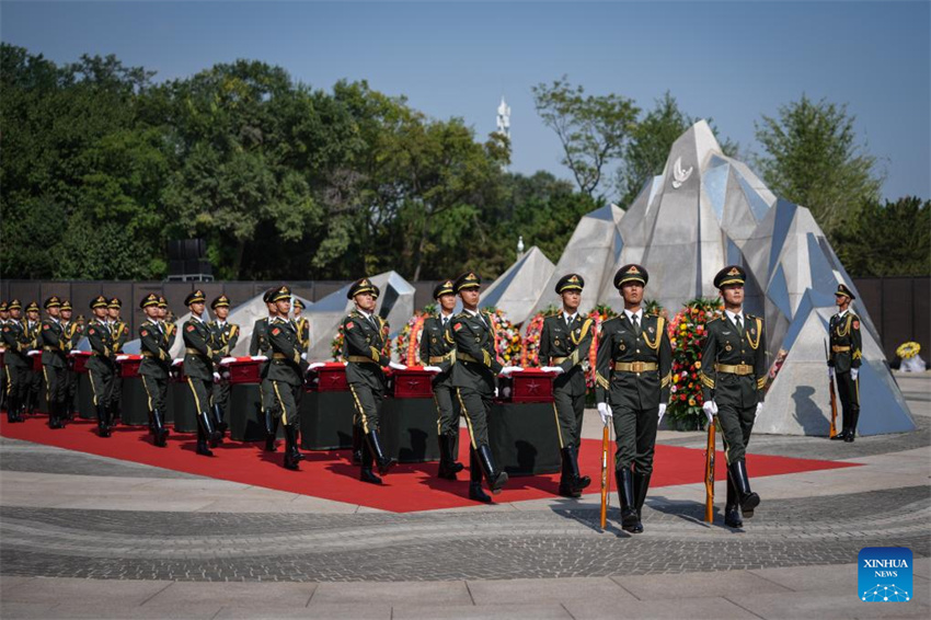 Restos mortais de 30 mártires chineses da Guerra da Coreia enterrados na terra natal