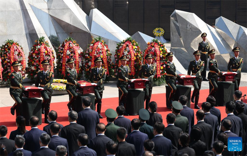 Restos mortais de 30 mártires chineses da Guerra da Coreia enterrados na terra natal