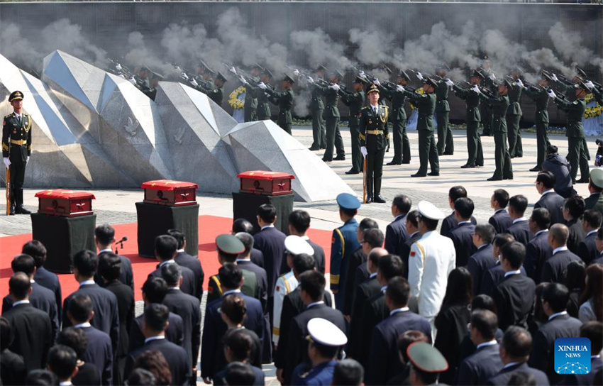 Restos mortais de 30 mártires chineses da Guerra da Coreia enterrados na terra natal