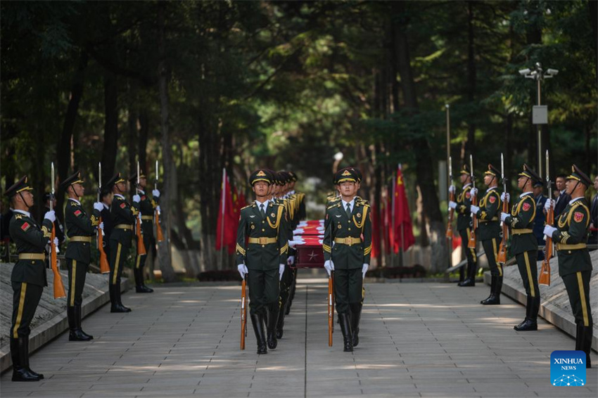 Restos mortais de 30 mártires chineses da Guerra da Coreia enterrados na terra natal