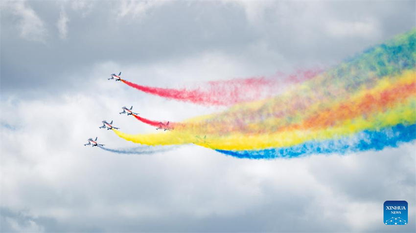 Galeria: exercício para Dia Aberto da avia??o de 2025 da For?a Aérea do ELP da China e do Show Aéreo de Changchun