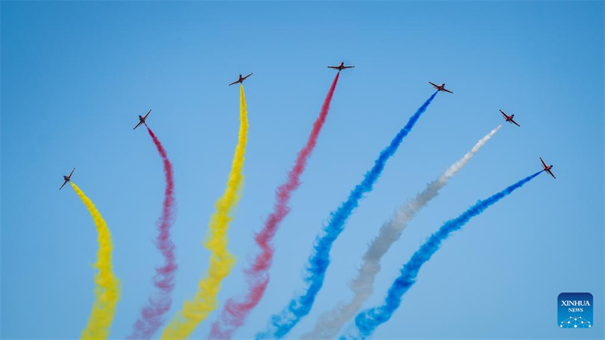 Galeria: exercício para Dia Aberto da avia??o de 2025 da For?a Aérea do ELP da China e do Show Aéreo de Changchun