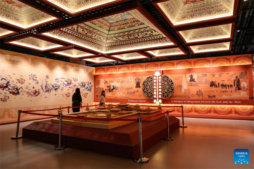8a Exposi??o Cultural Internacional da Rota da Seda (Dunhuang) come?a em Gansu