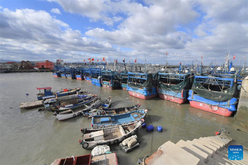 Sul da China se prepara para supertuf?o Ragasa