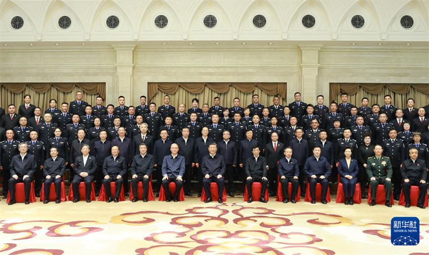 Xi Jinping pede esfor?os concertados para melhor construir uma bela Xinjiang