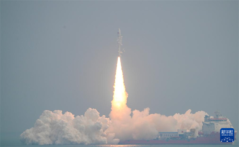 China lan?a com sucesso grupo 06 de satélites da constela??o Geely