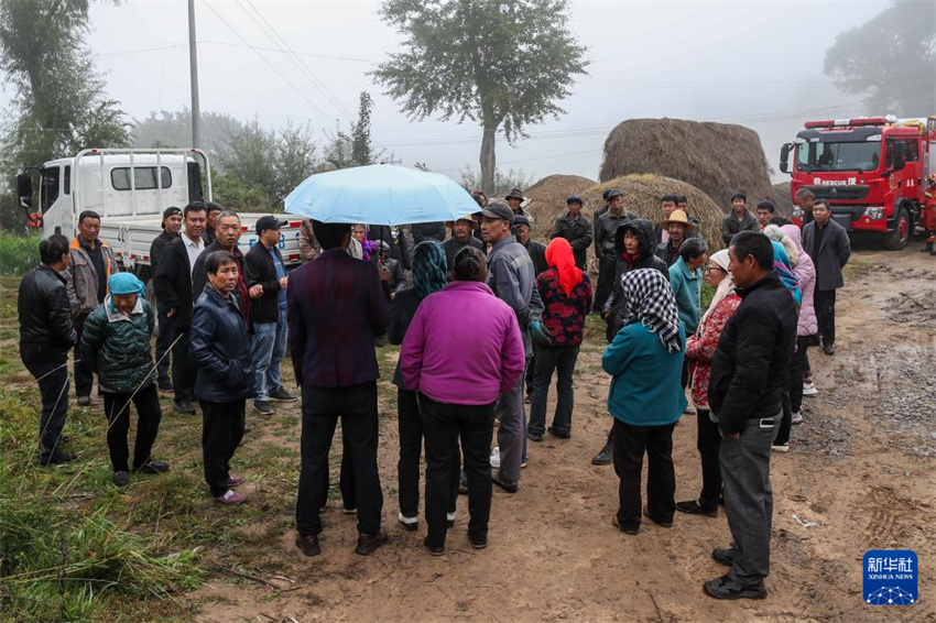 Trabalhos de socorro após terremoto seguem em andamento em Gansu