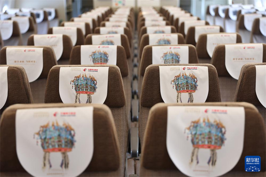 Aeronave temática do Museu Nacional da China realiza voo inaugural