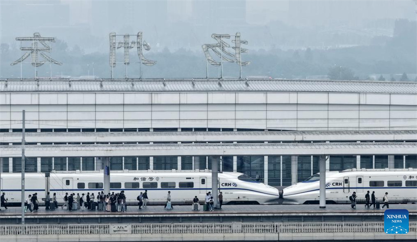 China inicia alta temporada de viagens para feriado do Dia Nacional