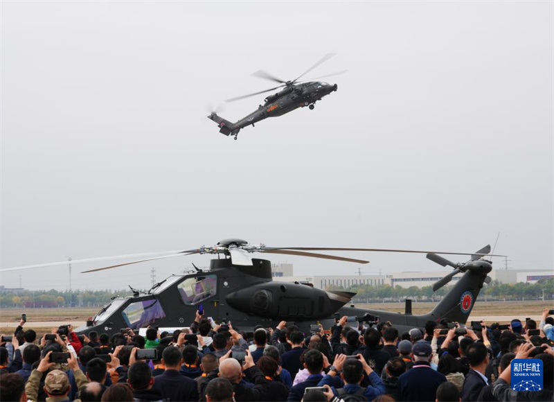 Equipamentos do Exército em exibi??o na 7a Exposi??o Internacional de Helicópteros de Tianjin