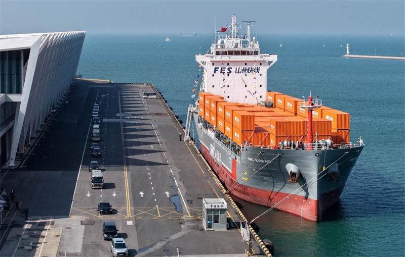 Rota direta de transporte de contêineres conecta Qingdao e Jeju, na Coreia do Sul