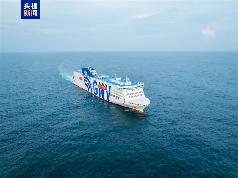 Entregue primeiro navio de passageiros e carga com combustível duplo de grande porte desenvolvido pela China