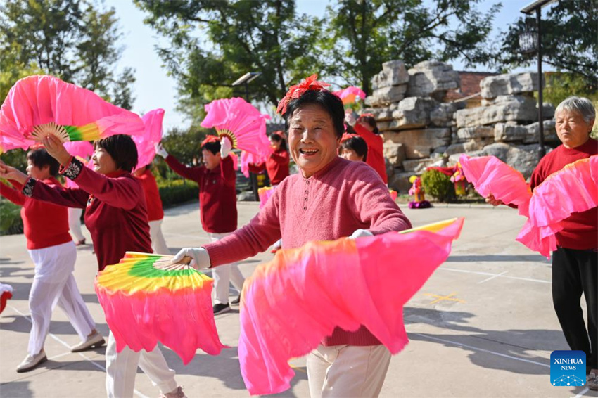 Festival de Chongyang é comemorado em toda a China