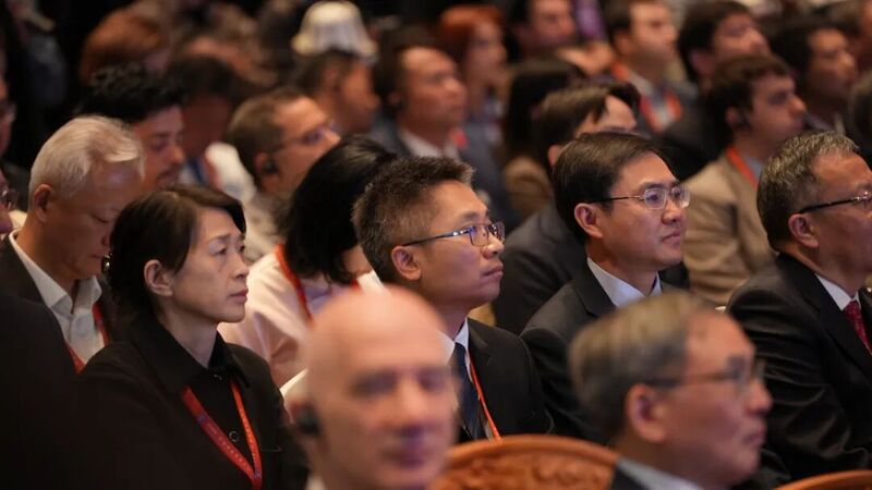 Fórum global explora moderniza??o de Xizang