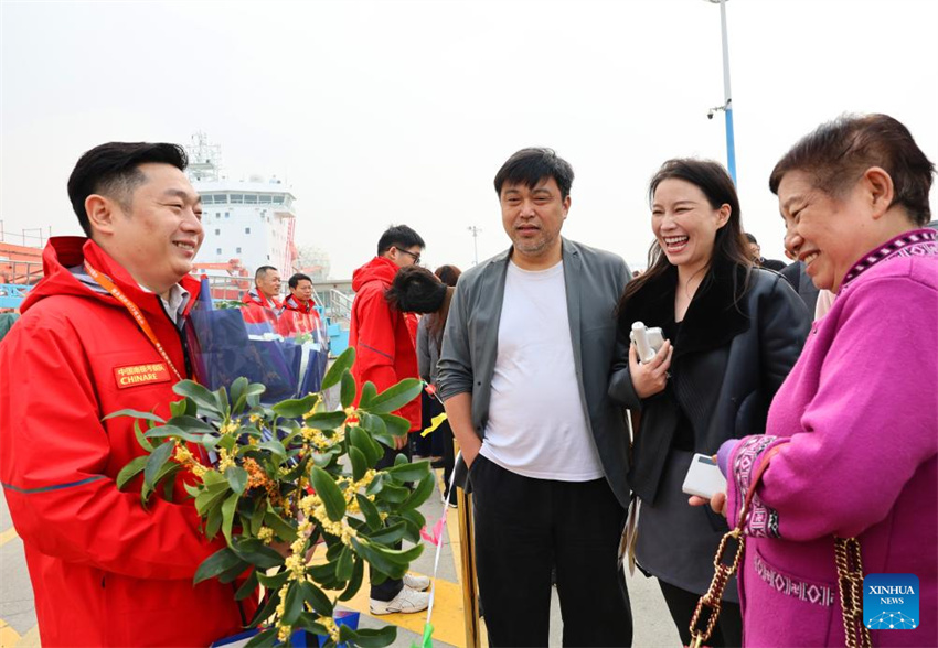 China inicia 42a expedi??o à Antártida