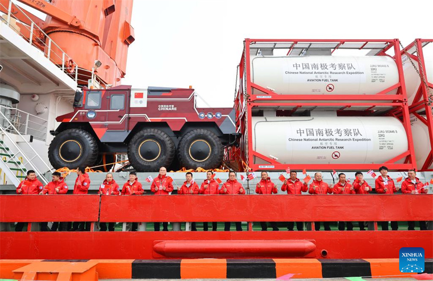 China inicia 42a expedi??o à Antártida