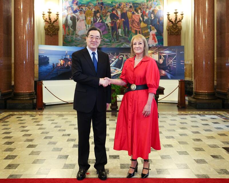 China está pronta para refor?ar parceria estratégica abrangente com Uruguai, diz vice-premiê