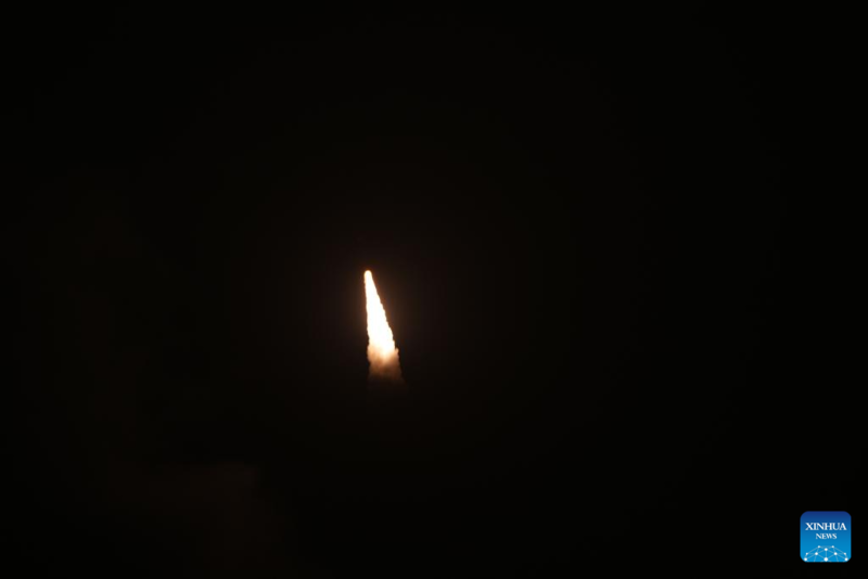 China lan?a com sucesso novos satélites de teste